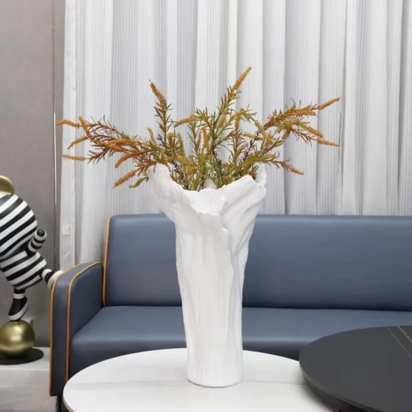 Minimalistic Vase With Simple Dried Flowers