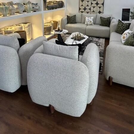 Salome sofa with 8 pillows